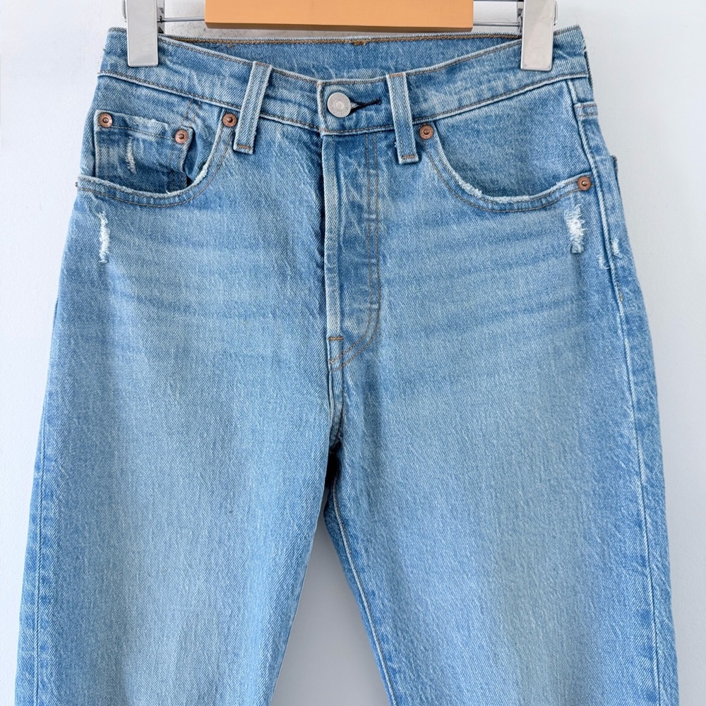 Levi’s 501 High Rise Straight Leg Jeans W24 L30 Light Wash Distressed Vintage - Picture 5 of 10